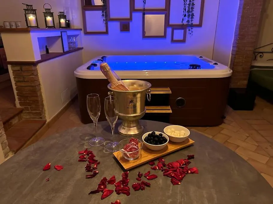 Relax Nella Jacuzzi In Toscana Colle Val D'Elsa 0*,